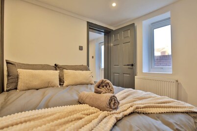Chesterfield House, 7BR, Blackpool