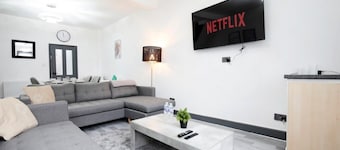 Horwich House | 2BR | Near Bolton Football Stadium