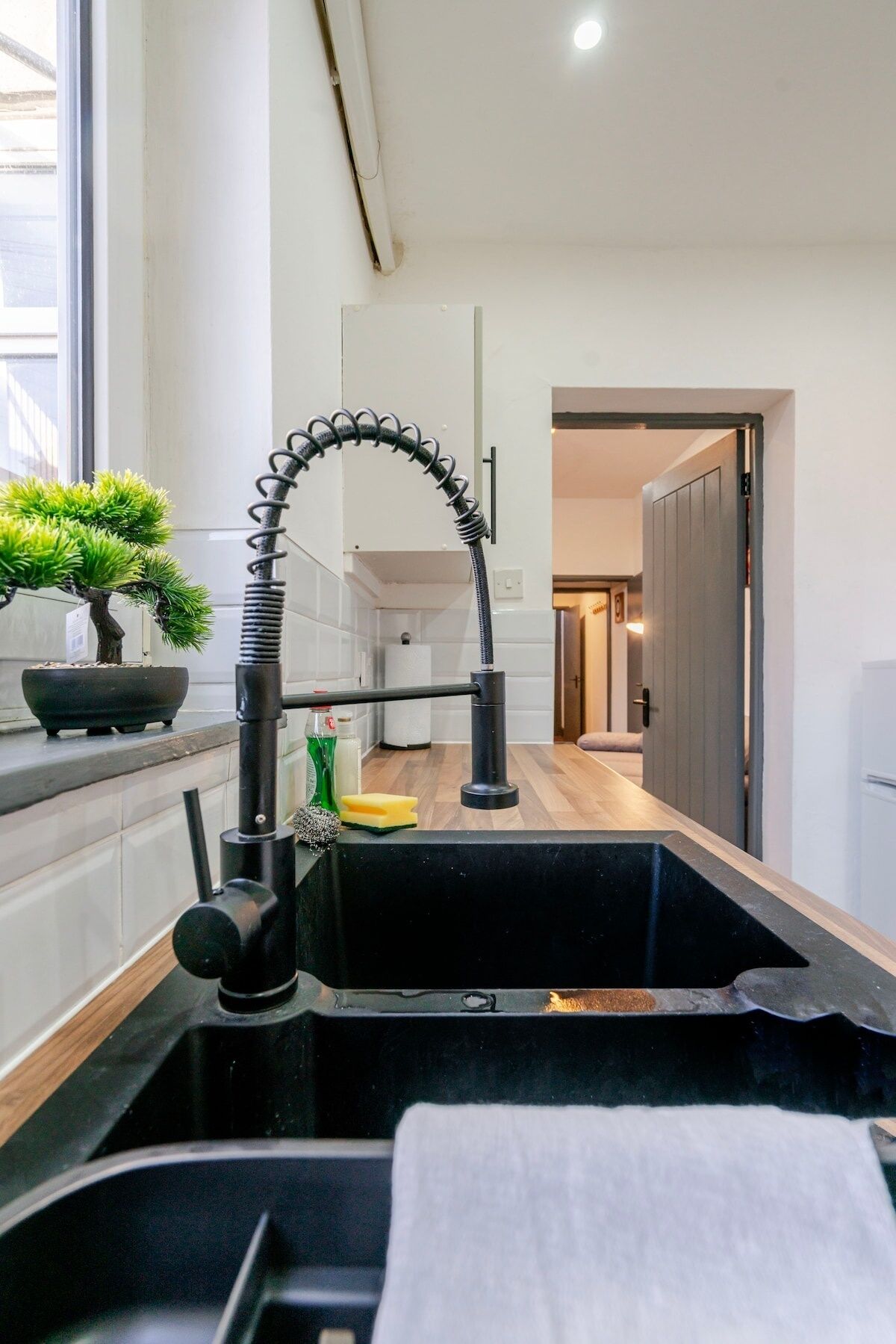 المنشأة من الداخل