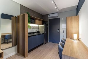 標準開放式客房 (650819) | 私人廚房 | 電冰箱、微波爐、爐台、鍋具/餐盤/廚房用品