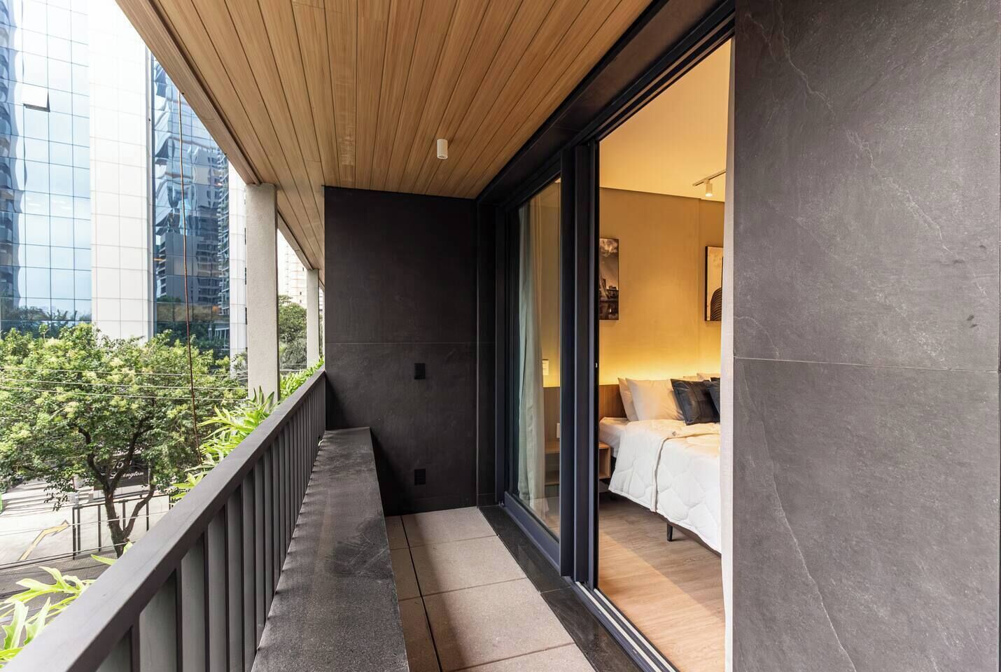 Standard Studio (650819) | Lanai