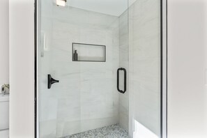 Shower, hair dryer, towels, shampoo - Coastal Retreat: Game Room,BBQ Fire Pit & BeachNEARBY (Barnstable)