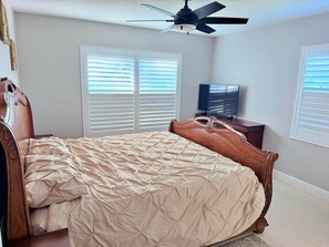 3 bedrooms, iron/ironing board, WiFi - Manatee River Bungalows - 2 (Bradenton)