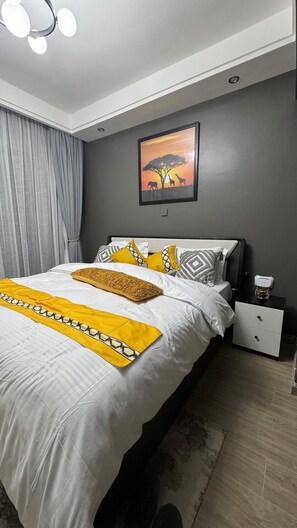 3 bedrooms, iron/ironing board, WiFi, bed sheets - 3 BR Panoramic Penthouse Duplex (Nairobi)
