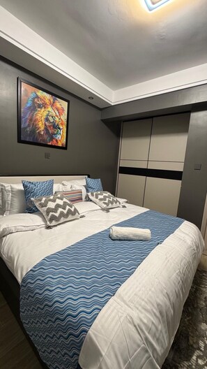 3 bedrooms, iron/ironing board, WiFi, bed sheets - 3 BR Panoramic Penthouse Duplex (Nairobi)