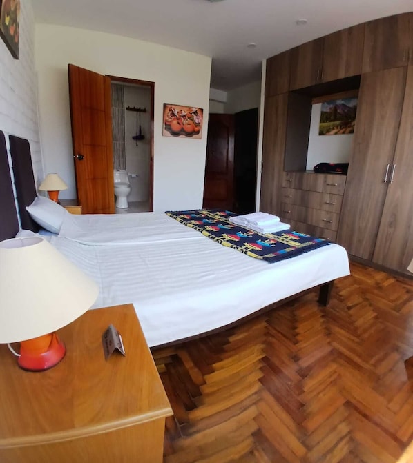 1 bedroom, free WiFi, bed sheets