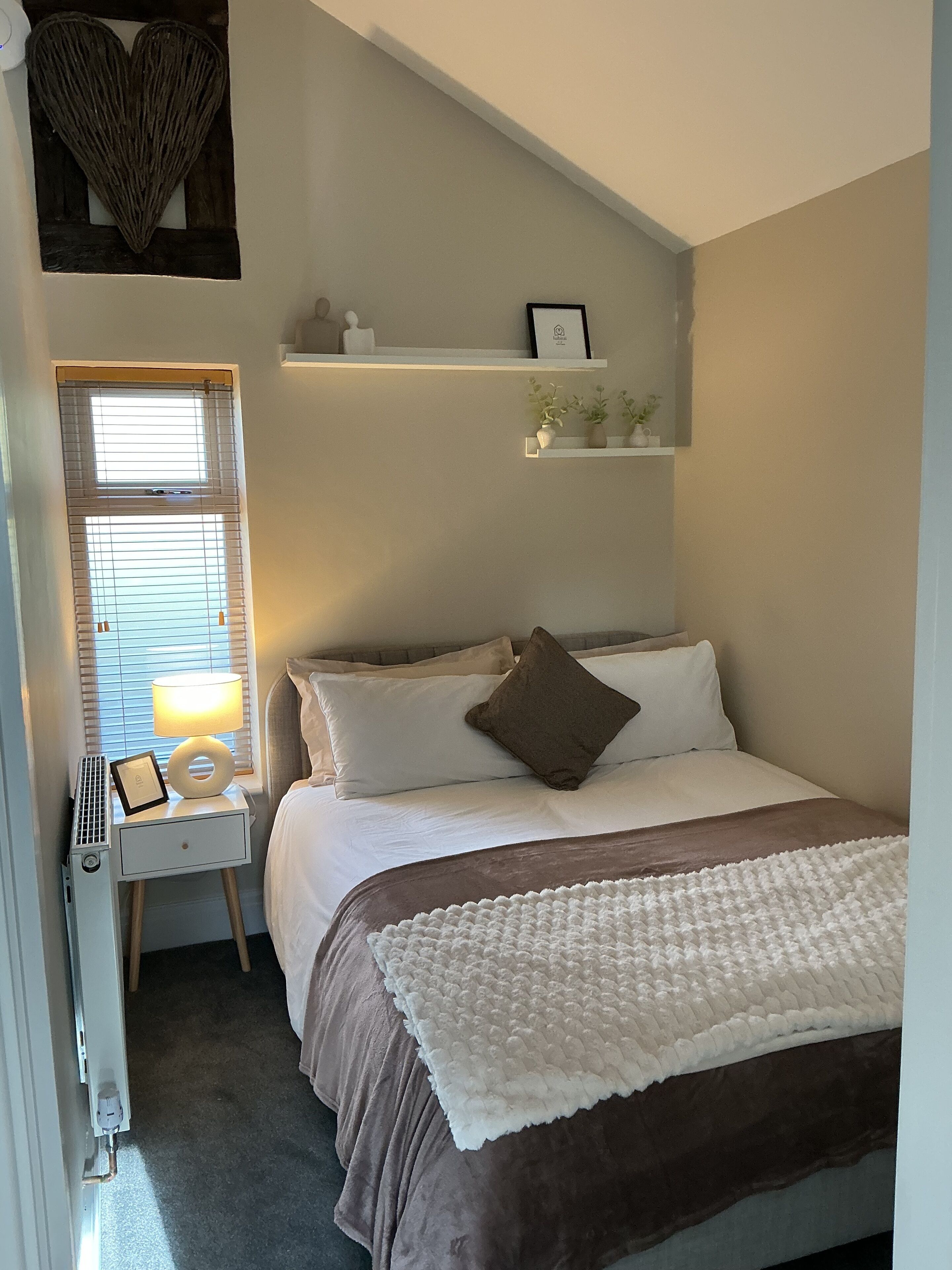 1 bedroom, WiFi, bed sheets