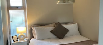 Towneley Park Burnley. Rural location