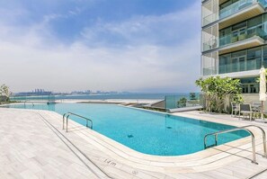 Pool - Luxury 2BR with Sea, Ain Dubai & Skyline Views (Dubai)