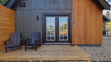 Studio, Kitchenette, Mountain View | Terrace/patio