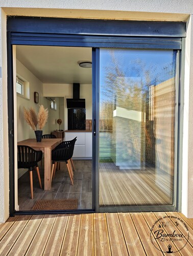 BAMBOU ZEN ROOM, where we slow down, rest and breathe.