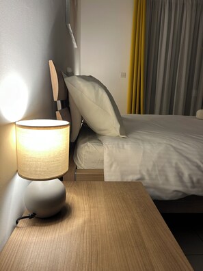 2 bedrooms, iron/ironing board, WiFi, bed sheets - Luxurious Tigné Seafront Escape (Tas-Sliema)