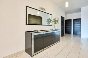 Interior - Luxurious Tigné Seafront Escape (Tas-Sliema)