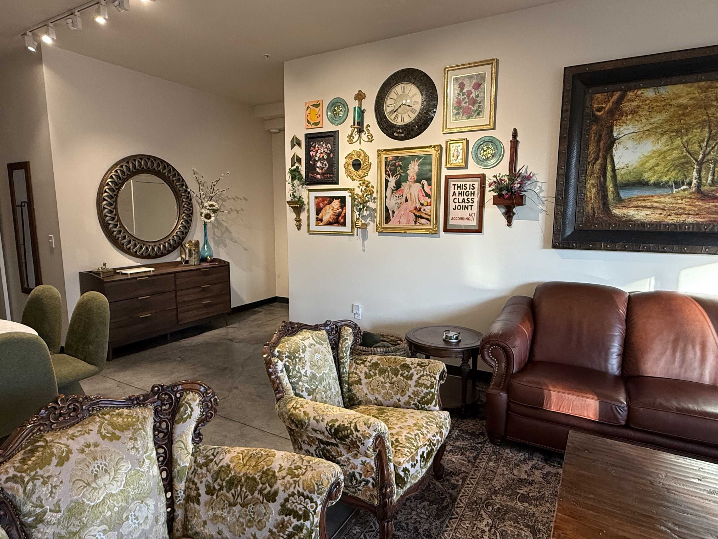Stylish South Hill Retreat, Queen Bed And Sofa Sleeper, Full Kitchen, Parking - Spokane, WA
