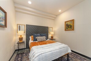 1 chambre, fer et planche à repasser, Wi-Fi gratuit, draps fournis