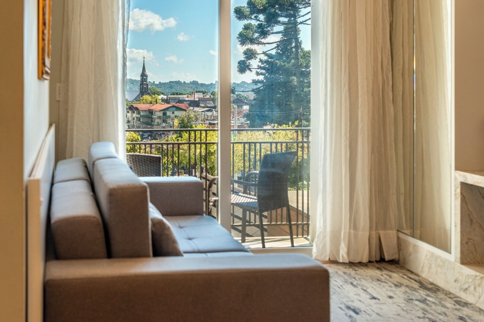 Romantic Apartment, 1 Queen Bed with Sofa bed, Garden View, Garden Area | Living area