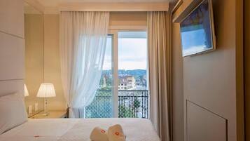 City Apartment, 1 Queen Bed with Sofa bed, Air conditioning, City View | City view