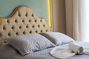 Romantic Apartment, 1 Queen Bed with Sofa bed, Garden View, Garden Area | Premium bedding, individually decorated, individually furnished - Stay Home Luxo Gramado | 1min Rua Coberta | Ar Cond | Premium (Gramado)
