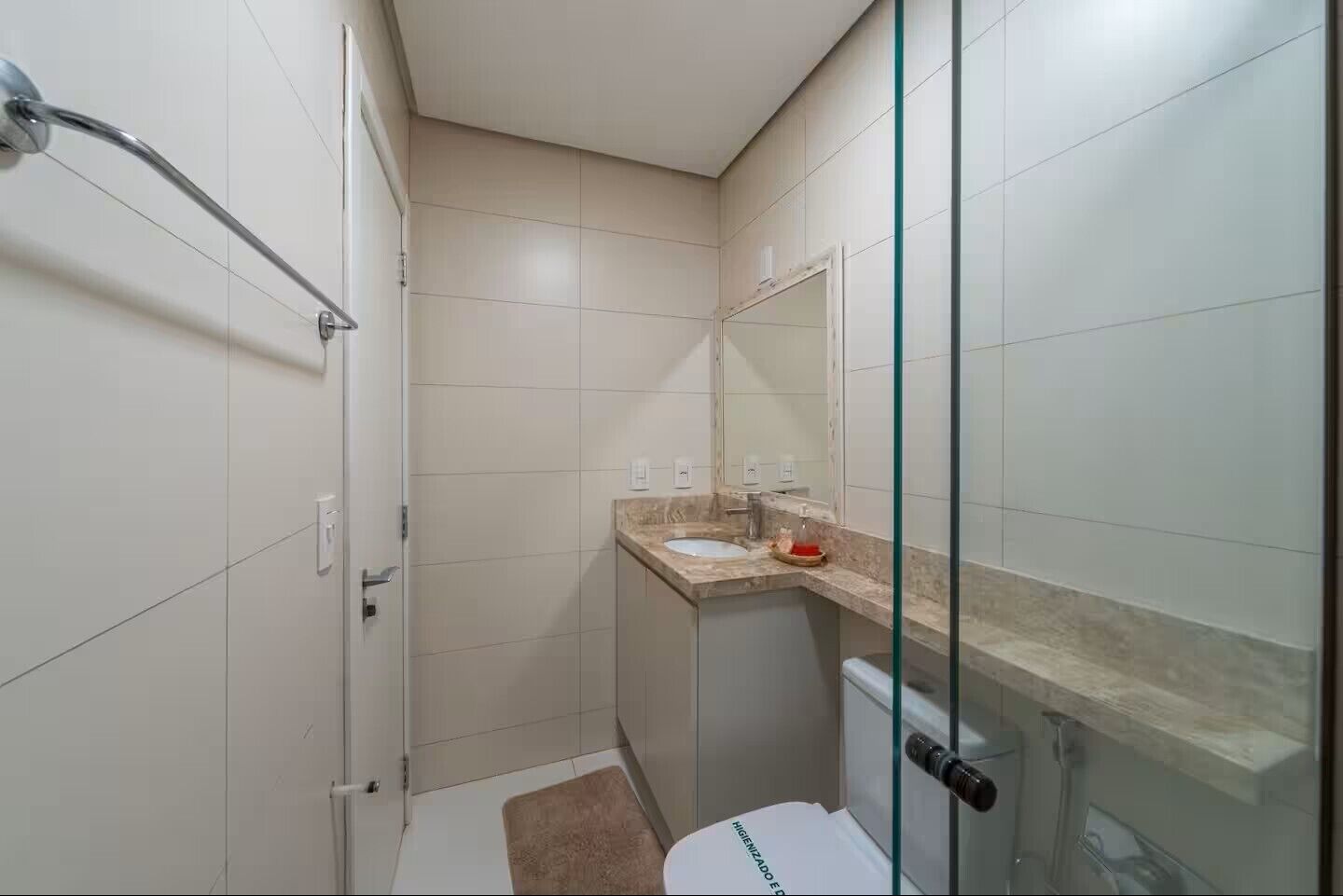 Comfort-Apartment, Küche, Stadtblick | Badezimmer