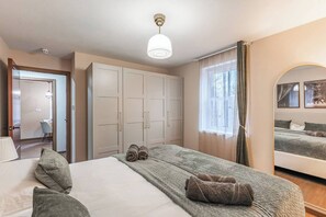 1 bedroom, iron/ironing board, free WiFi, bed sheets