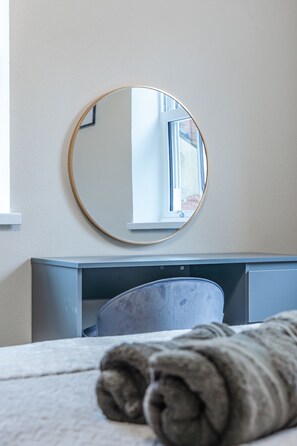 Unclassified image, 4 of 11, button - Velvet Escape- Relax & Comfort (Great Yarmouth)