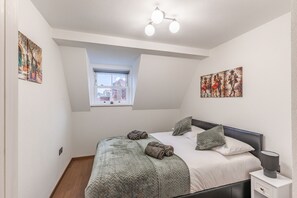 Luokittelematon kuva, 3 kautta 13, painike