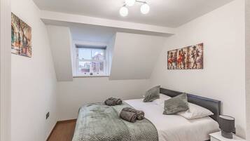 1 bedroom, iron/ironing board, free WiFi, bed sheets