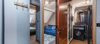 Golden Buddha Retreat