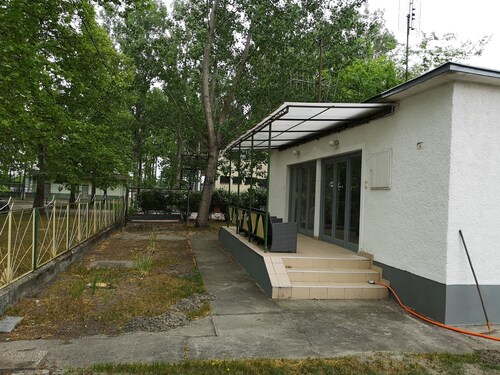 Rózsa Vendégház, Tóparti nyaraló. Kisállatbarát