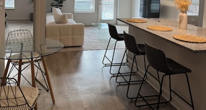 Azure Luxe Haven Near TPC, Mayo Clinic & Beaches!