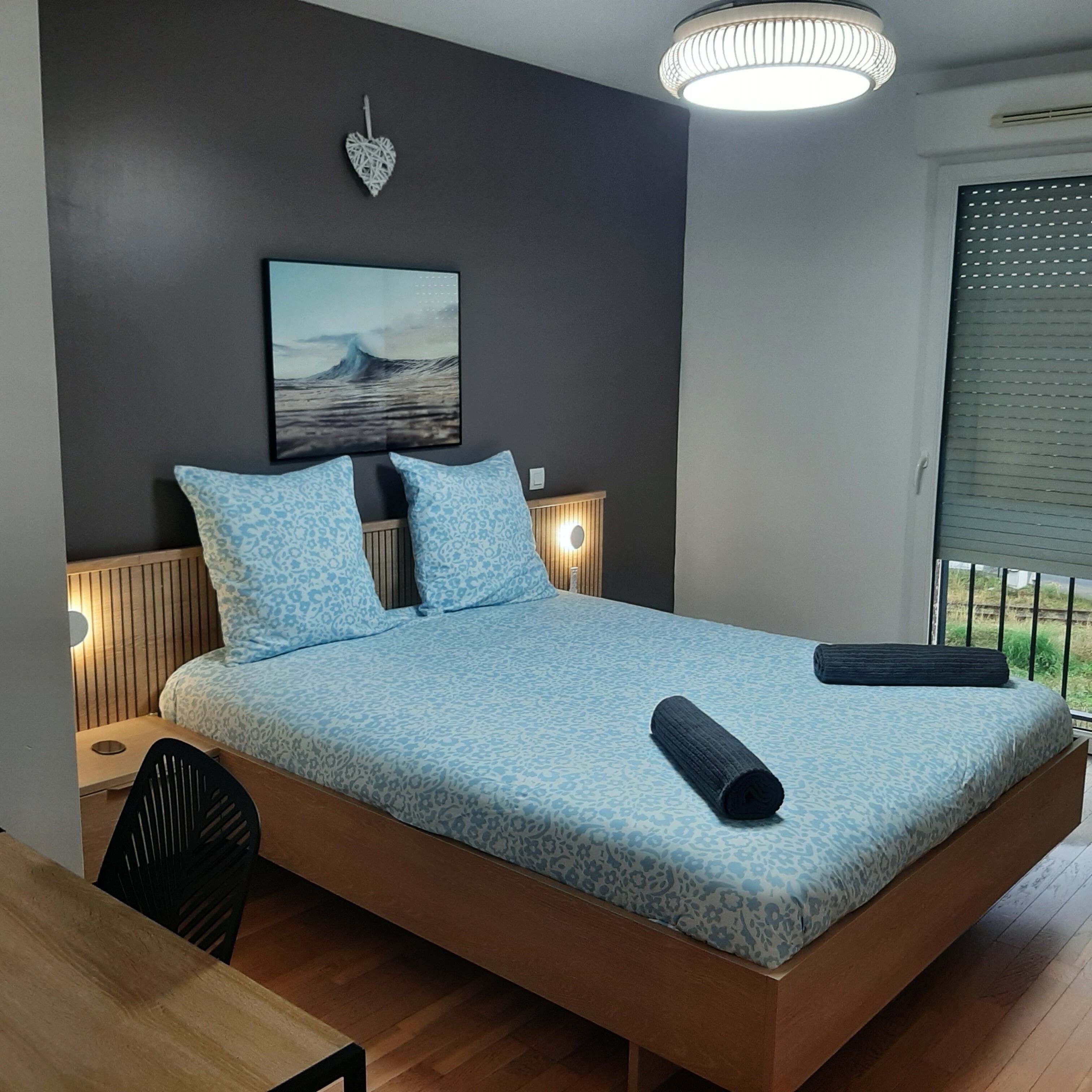 1 bedroom, iron/ironing board, internet, bed sheets