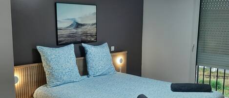 1 bedroom, iron/ironing board, internet, bed sheets