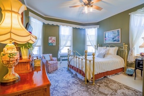 Unclassified image, 5 of 17, button - Charming Victorian Home at Pisano Winery (Millheim)