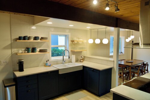 PetOK. WiFi. Parking. W/D. Yard. Netflix