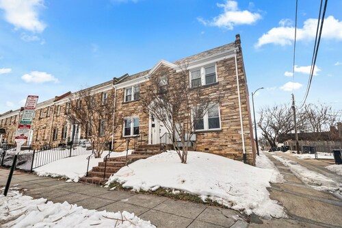 Bright 2BR Apt in DC with Parking Union Market Union Station