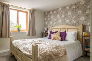 2 chambres, fer et planche à repasser, accès Internet, draps fournis