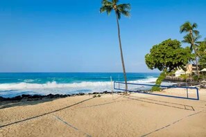 Beach - Central AC Ocean View 2bedroom /2bath Sleeps 6 Condo across Magic Sands Beach (Kailua-Kona)