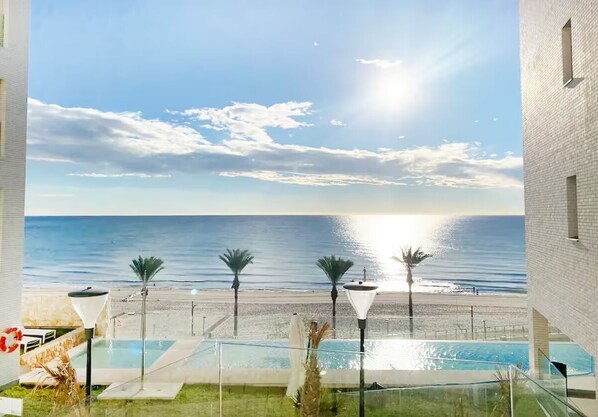 Unclassified image, 1 of 15, button