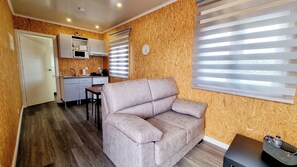 Unclassified image, 3 of 14, button