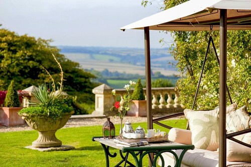 Amberstone Manor - Ten Bedroom Villa, Sleeps 20