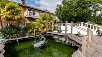 Enceinte de lâhĂ©bergement