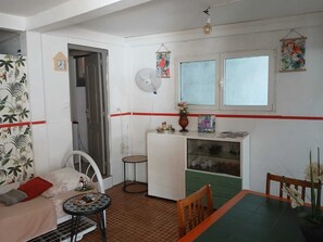 Unclassified image, 5 of 6, button - Vrbo Property (Fort-de-France)