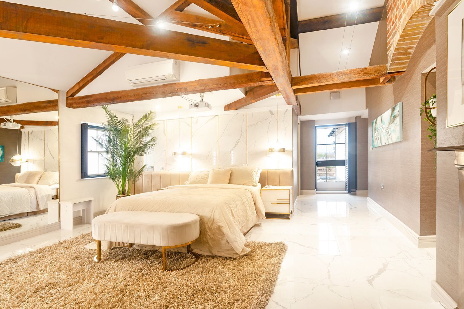 7 chambres, fer et planche à repasser, accès Internet, draps fournis