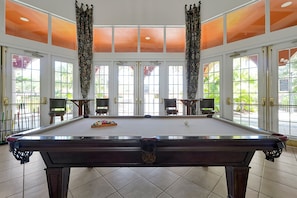 Games room - 5BR Private Pool Home Near Disney | FREE Pool Heat | Gated Resort (Davenport)
