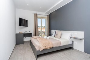 Free WiFi - Bisuite Rooms (Naples)