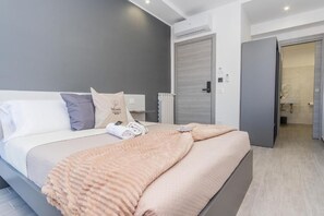 Comfort Double Room, Balcony, City View