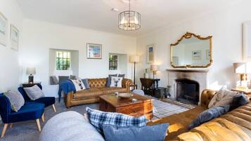 Fireplace, DVD player