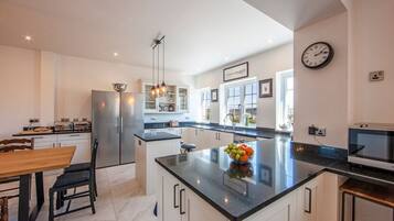 Dishwasher, highchair