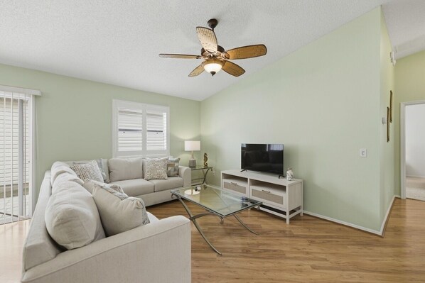 Unclassified image, 1 of 23, button