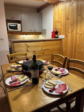 تناول الطعام